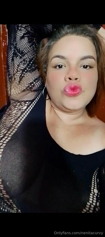 nenitacurvy