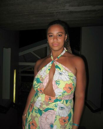 Nia Sioux