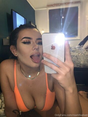 NiamhVelvet