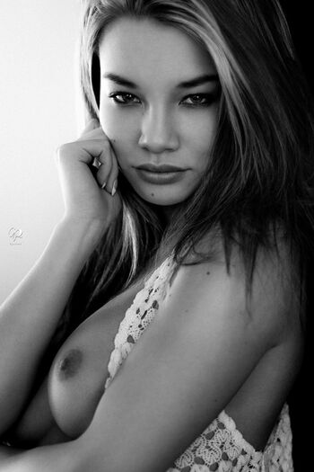 Nici Dee
