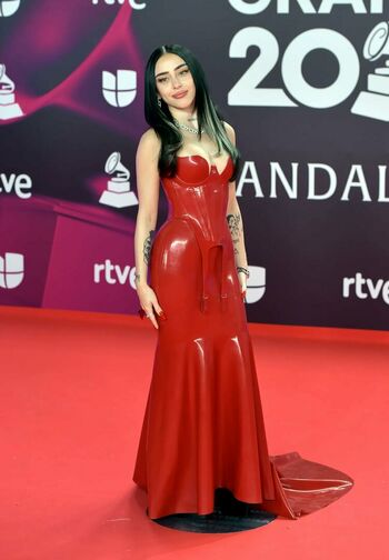 Nicki Nicole