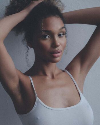 Nicole Akonchong