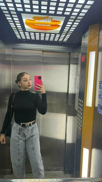 nicole_gfe