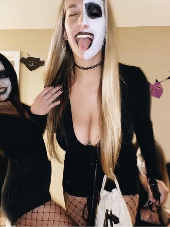 Nicole Mangione
