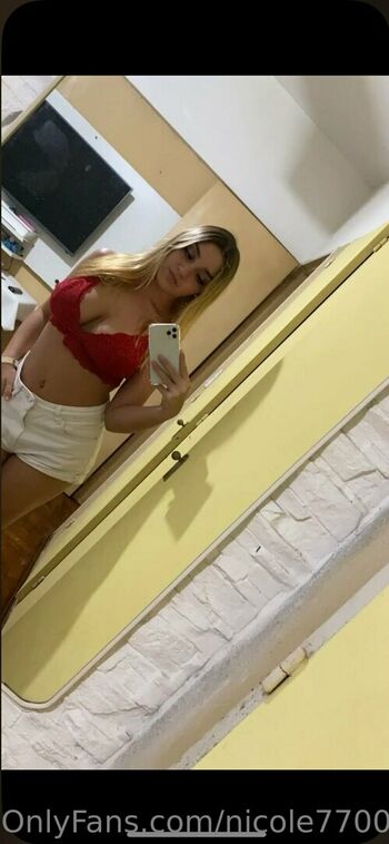 nicole77002