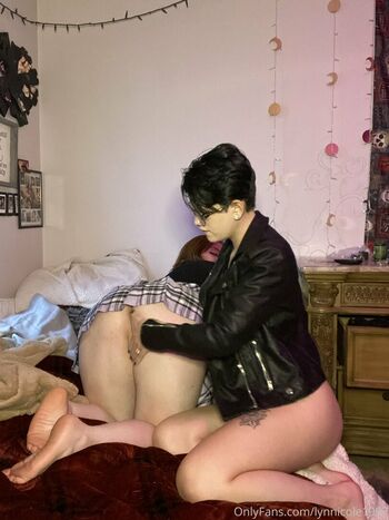 nicolelow94