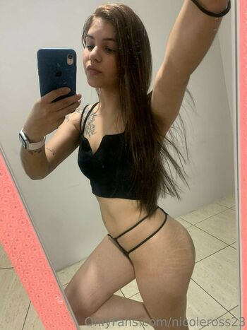 nicoleross23