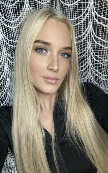 Nicolette__shea