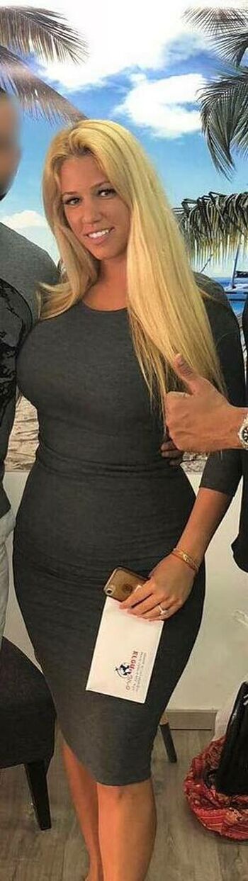 Nicolle A