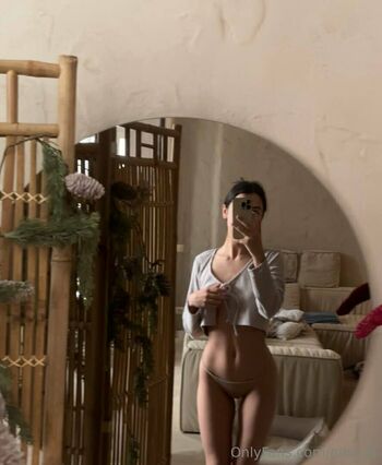 nika_la