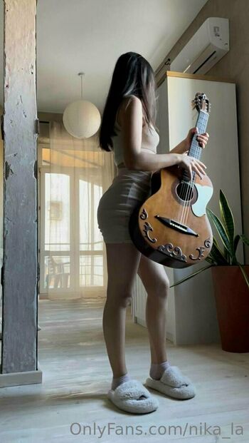 nika_la