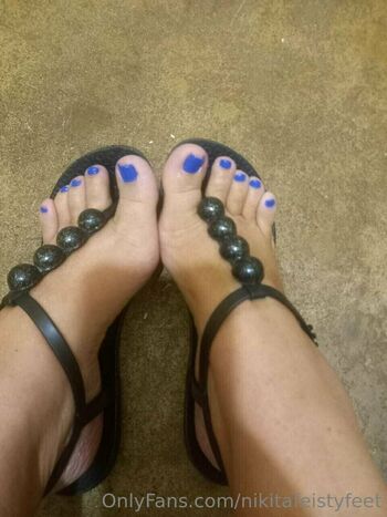 nikitafeistyfeet
