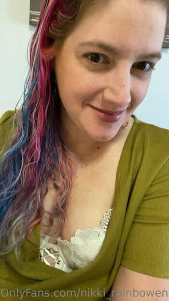 nikki_rainbowenvy
