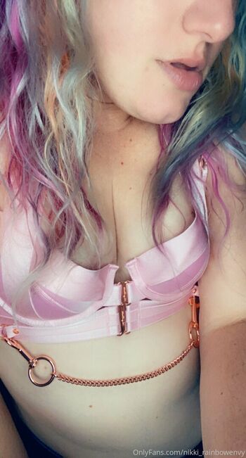 nikki_rainbowenvy