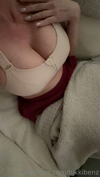 nikkibenz