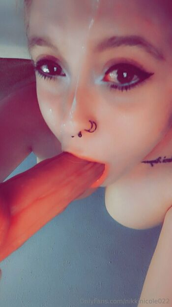 nikkinicole022