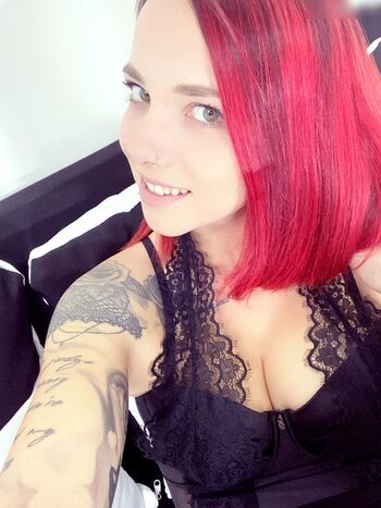 Nina Devil