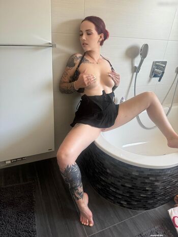 Nina Devil