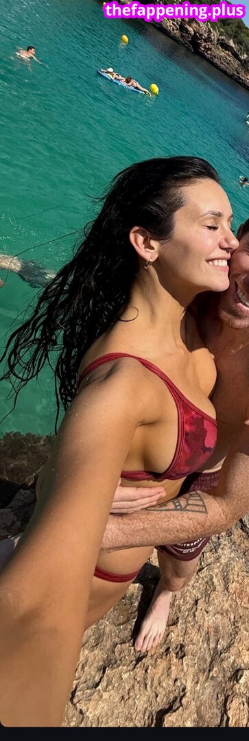 Nina Dobrev