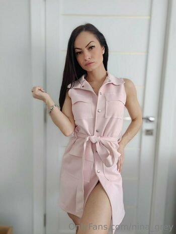 nina_grey