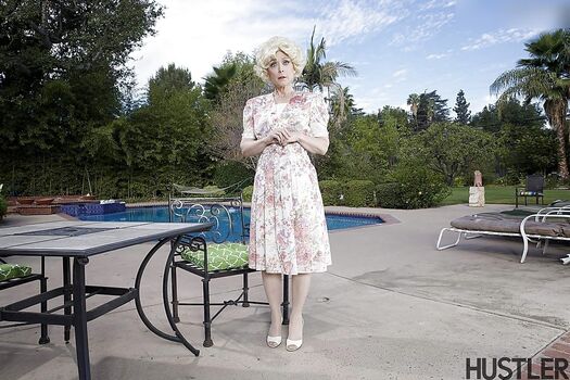 Nina Hartley