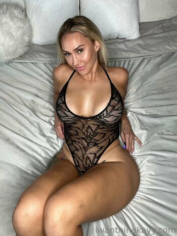 Nina Kayy