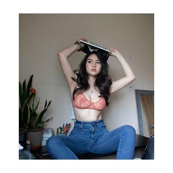 Niña Valencia
