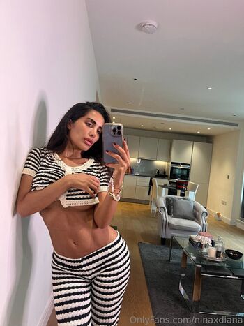ninaxdiana