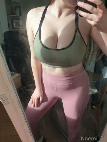 noemi_70