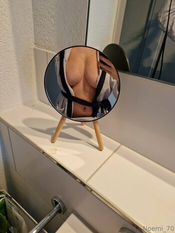 noemi_70