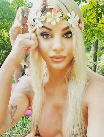 Noemi Blonde