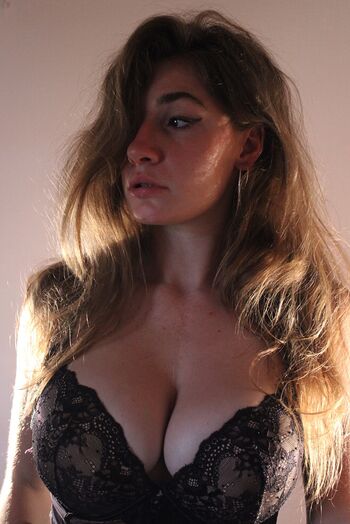 Nora Isabel