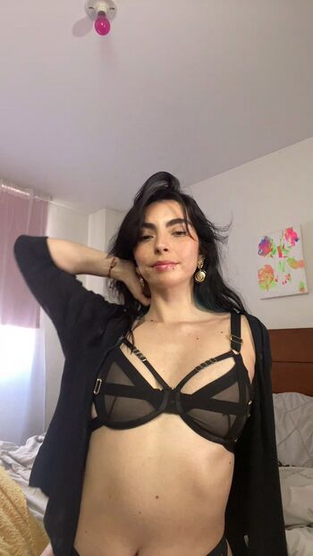 not_an_ordinary_girl
