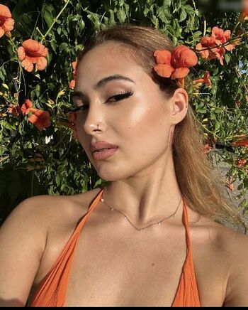 nurcinaleyna - Influencer