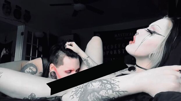 Nympho.bat