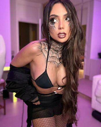 Nyvi Estephan