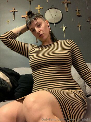 nyxxx_at_night