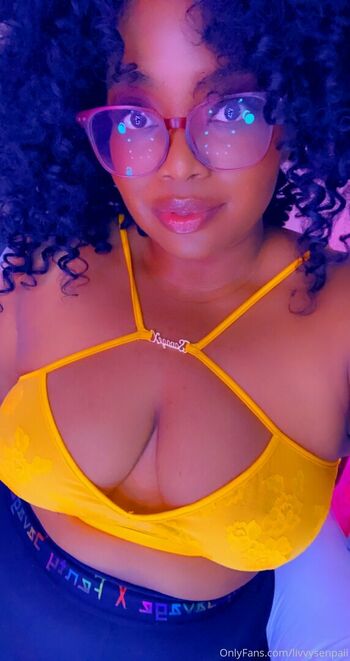 ohlivvynoir