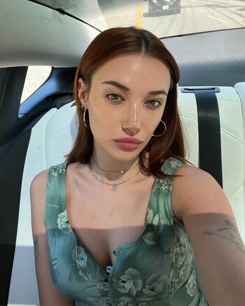 Olivia OBrien