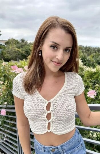 Olivia Reign