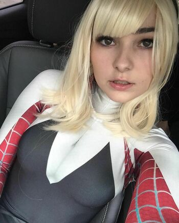OMGCosplay