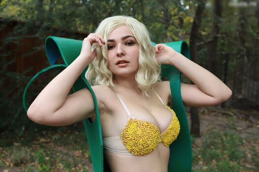OMGCosplay