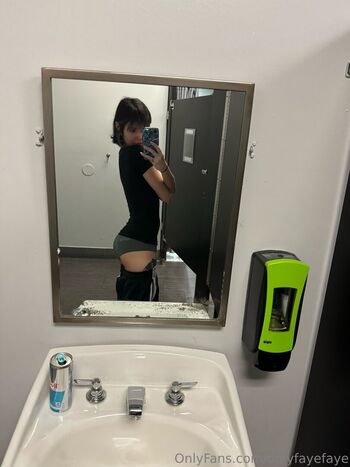 onlyfayefaye