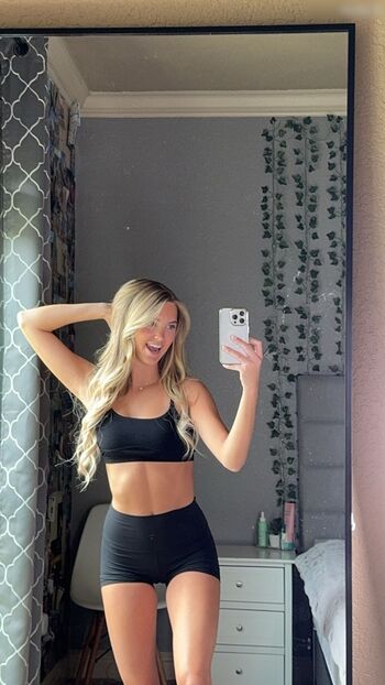 Paige Mackenzie