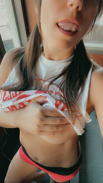 pandabare12