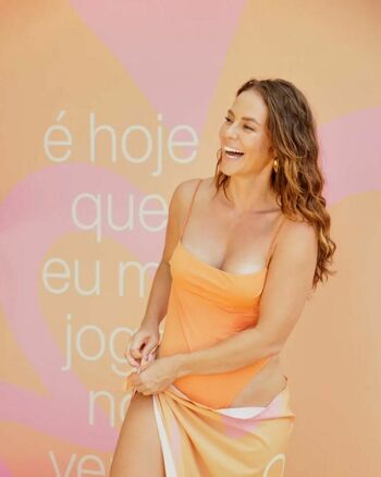 Paola Oliveira