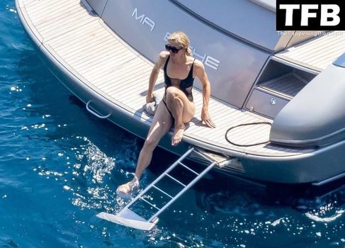 Paris Hilton