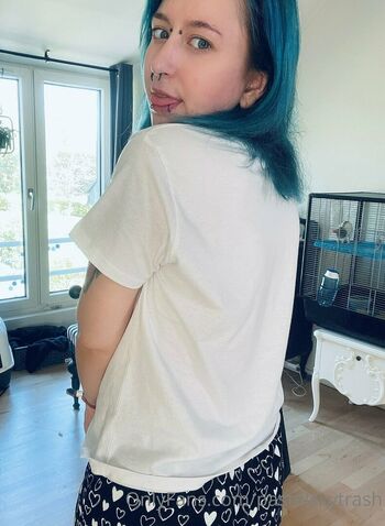 pastelskytrash