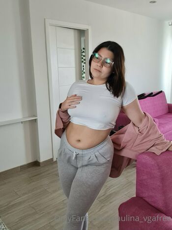 paulina_vgafree