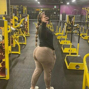 Pawg Barbie
